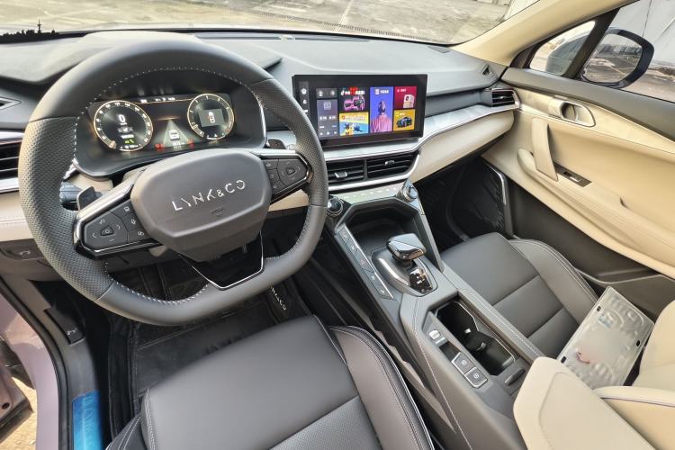 Used Lynk & Co 06 2023 Remix 1.5T Shero Interior 4