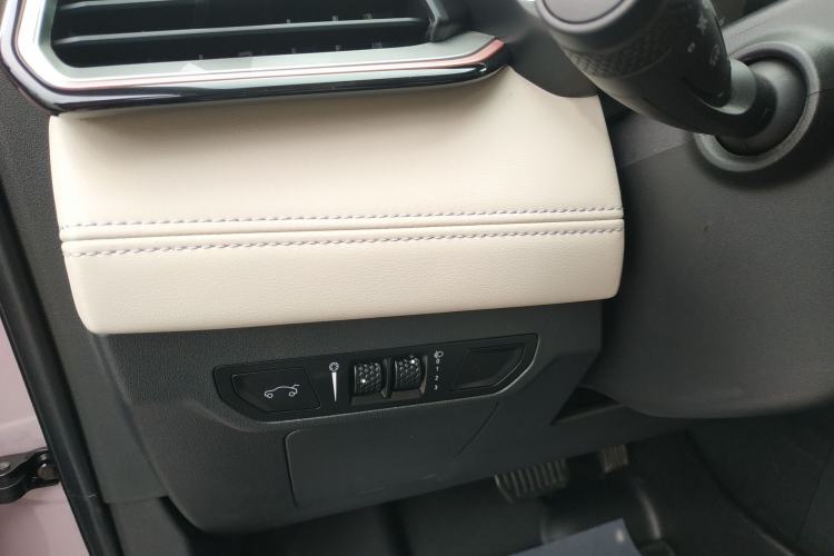 Used Lynk & Co 06 2023 Remix 1.5T Shero Interior 6