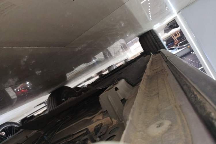 Used Lynk & Co 06 2023 Remix 1.5T Shero Left Side Sill