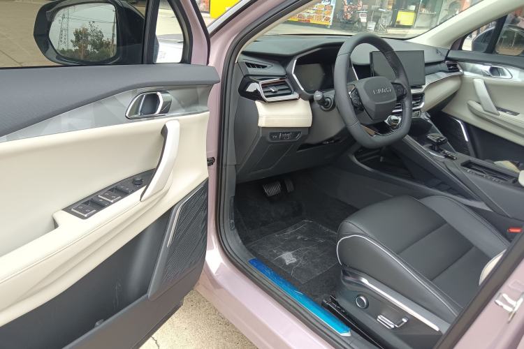 Used Lynk & Co 06 2023 Remix 1.5T Shero Driver Seat