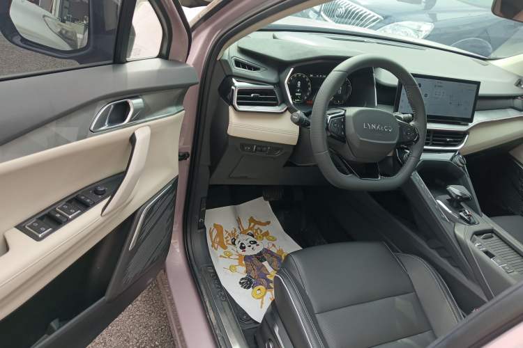 Used Lynk & Co 06 2023 Remix 1.5T Shero Driver Seat