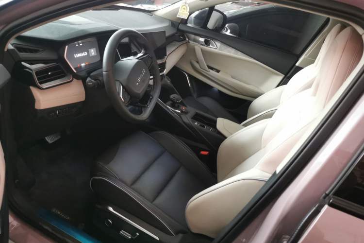 Used Lynk & Co 06 2023 Remix 1.5T Shero Interior 1