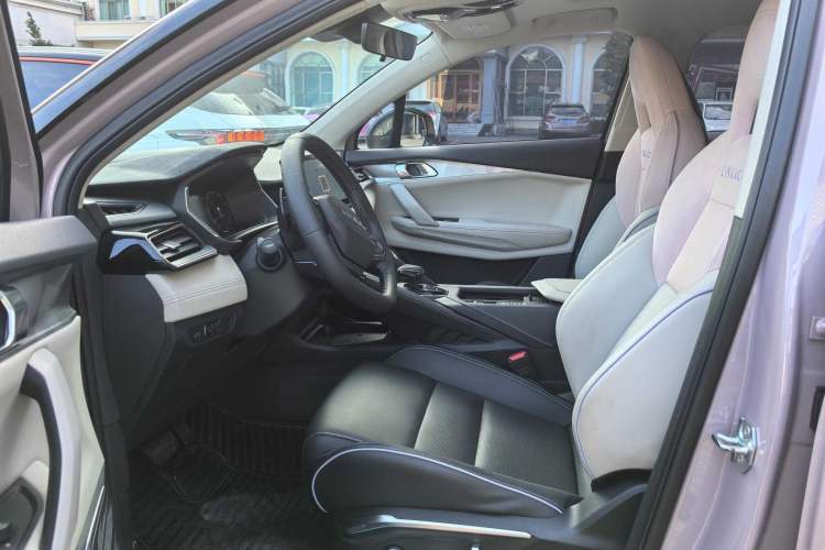 Used Lynk & Co 06 2023 Remix 1.5T Shero Interior 1