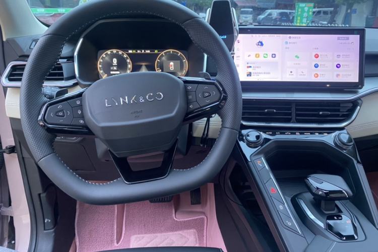 Used Lynk & Co 06 2023 Remix 1.5T Shero Interior 2