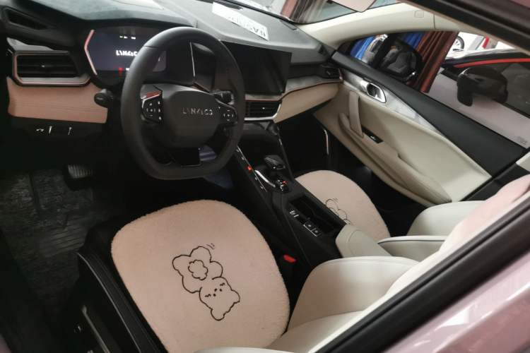 Used Lynk & Co 06 2023 Remix 1.5T Shero Interior 2