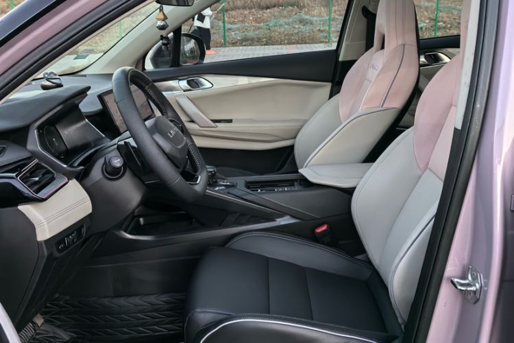 Used Lynk & Co 06 2023 Remix 1.5T Shero Interior 2