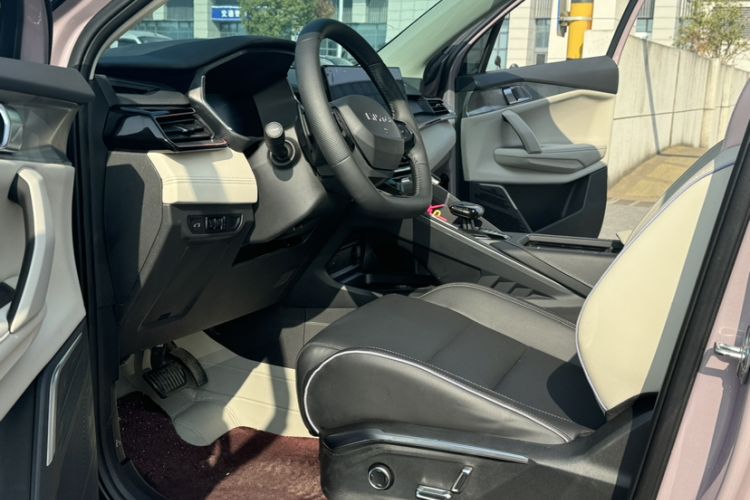 Used Lynk & Co 06 2023 Remix 1.5T Shero Interior 2