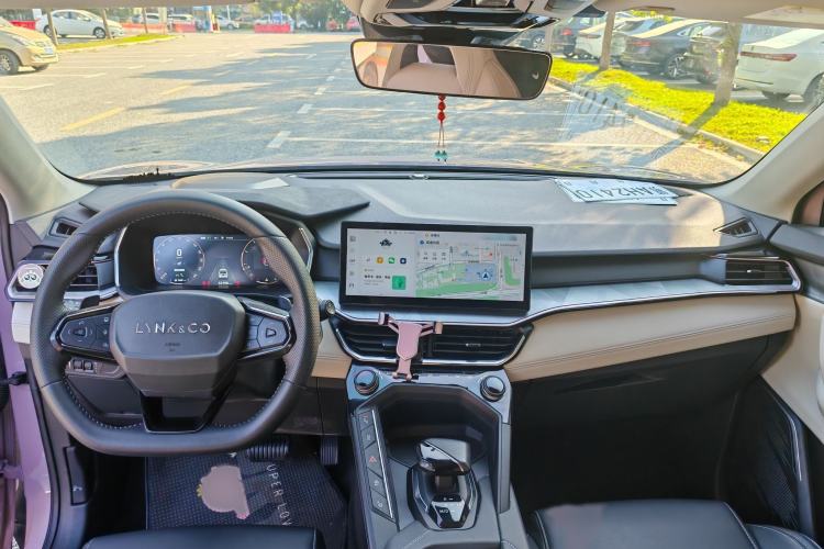 Used Lynk & Co 06 2023 Remix 1.5T Shero Interior 3