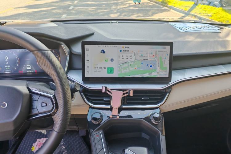 Used Lynk & Co 06 2023 Remix 1.5T Shero Interior 4