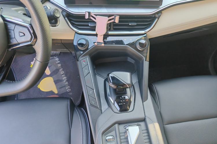 Used Lynk & Co 06 2023 Remix 1.5T Shero Interior 5