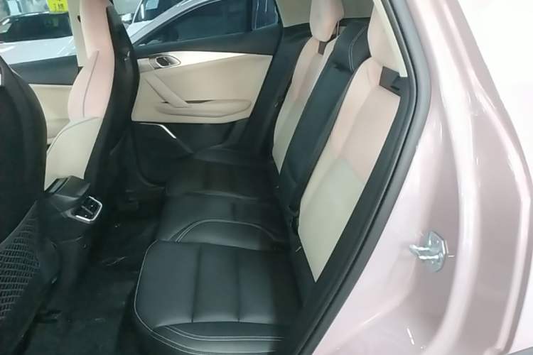 Used Lynk & Co 06 2023 Remix 1.5T Shero Left Rear Seat