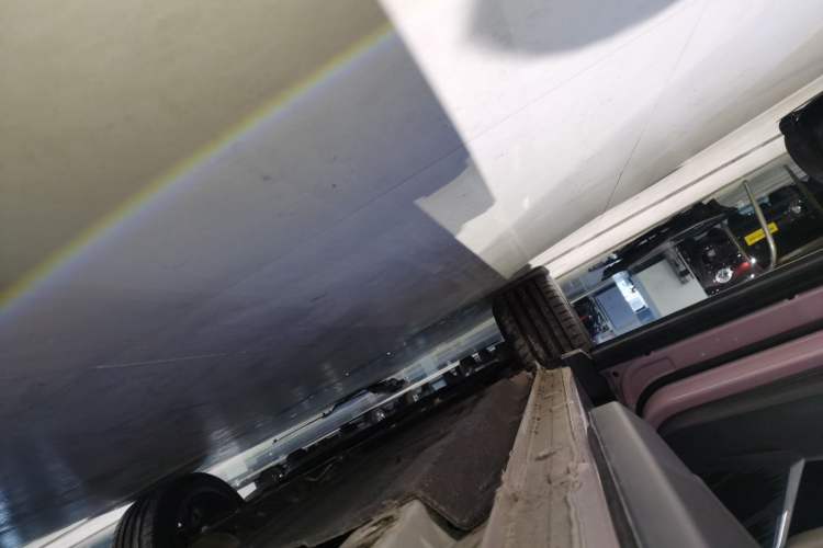 Used Lynk & Co 06 2023 Remix 1.5T Shero Left Side Sill