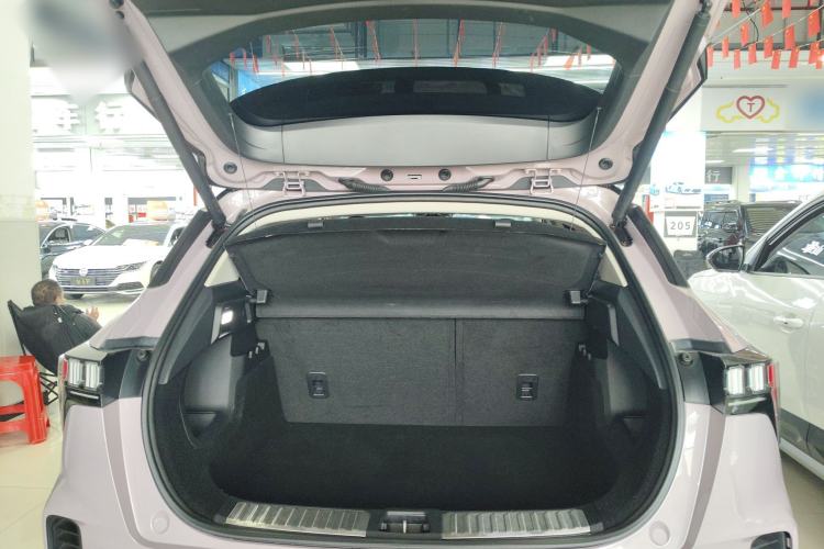 Used Lynk & Co 06 2023 Remix 1.5T Shero Trunk