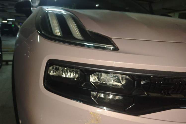 Used Lynk & Co 06 2023 Remix 1.5T Shero Right Front Headlight