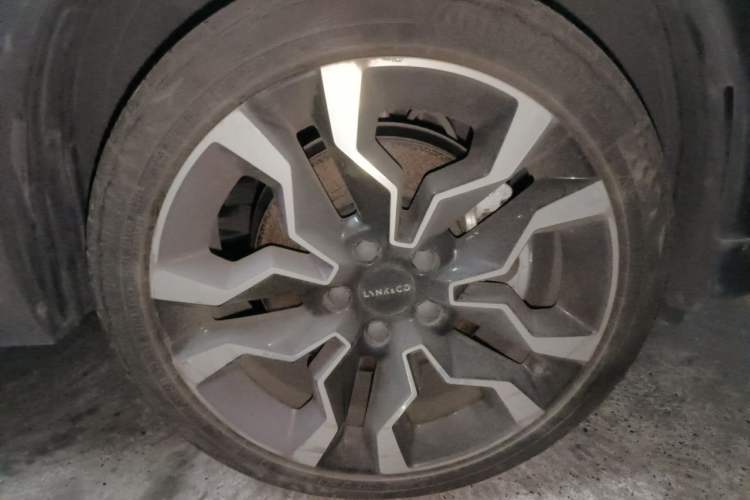 Used Lynk & Co 06 2023 Remix 1.5T Shero Right Front Wheel Hub