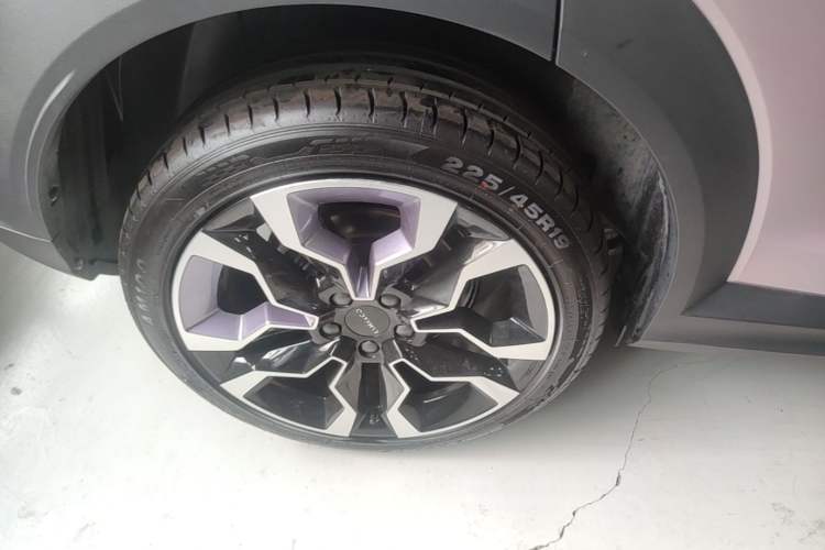 Used Lynk & Co 06 2023 Remix 1.5T Shero Right Rear Wheel Hub
