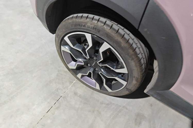 Used Lynk & Co 06 2023 Remix 1.5T Shero Right Rear Wheel Hub