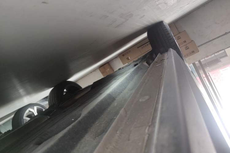 Used Lynk & Co 06 2023 Remix 1.5T Shero Right Side Sill