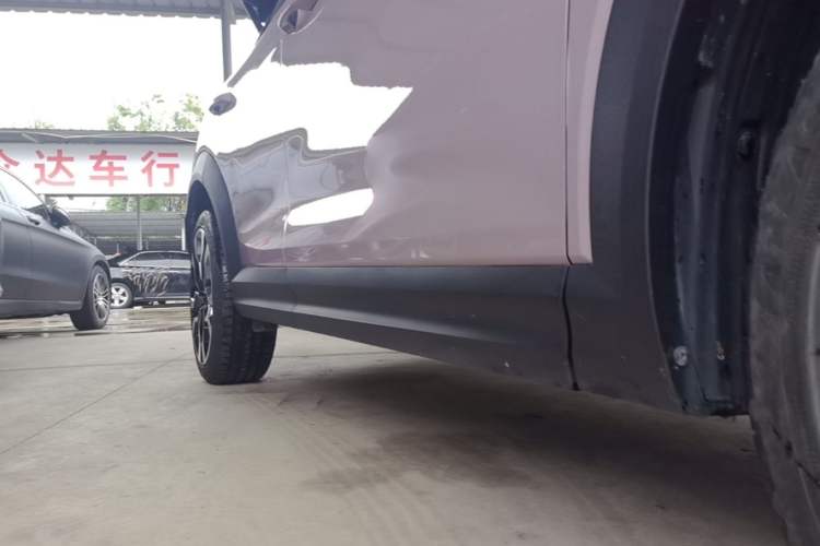 Used Lynk & Co 06 2023 Remix 1.5T Shero Right Side Sill