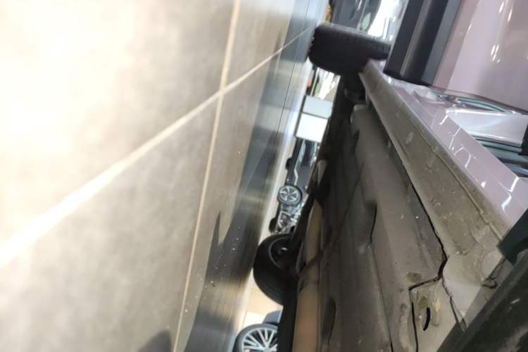 Used Lynk & Co 06 2023 Remix 1.5T Shero Right Side Sill