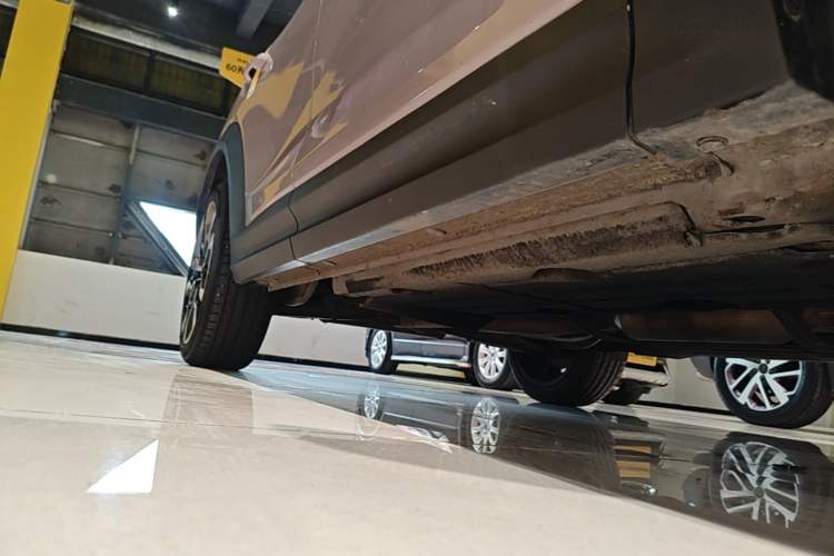 Used Lynk & Co 06 2023 Remix 1.5T Shero Right Side Sill