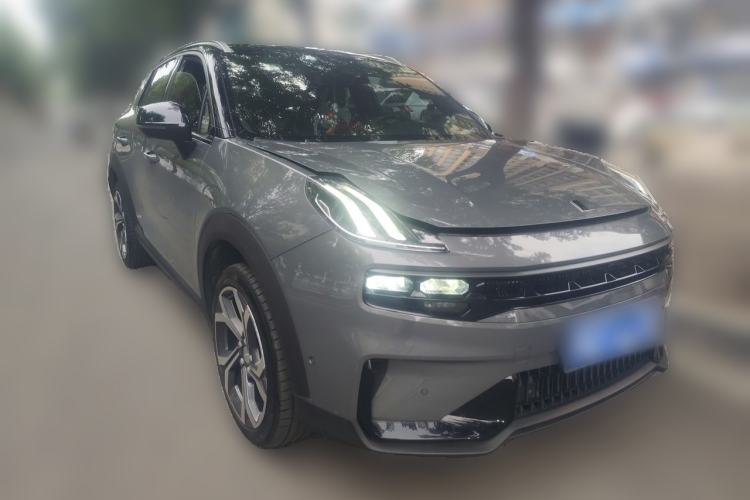 Used Lynk & Co 06 2023 Remix 1.5T Dynamic Halo Front Right 45 Deg