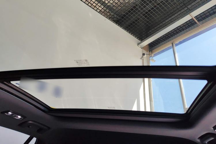 Used Lynk & Co 06 2023 Remix 1.5T Dynamic Halo Headliner