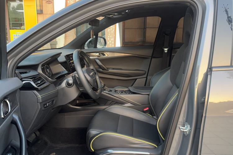 Used Lynk & Co 06 2023 Remix 1.5T Dynamic Halo Interior 1