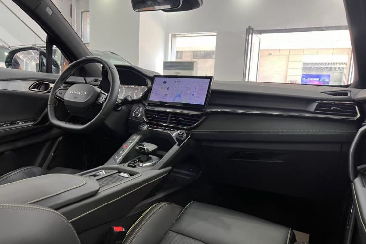 Used Lynk & Co 06 2023 Remix 1.5T Dynamic Halo Interior 2