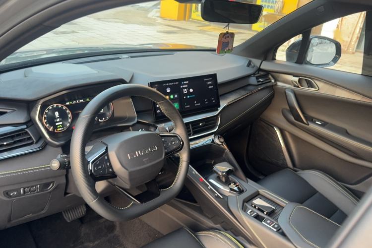 Used Lynk & Co 06 2023 Remix 1.5T Dynamic Halo Interior 2