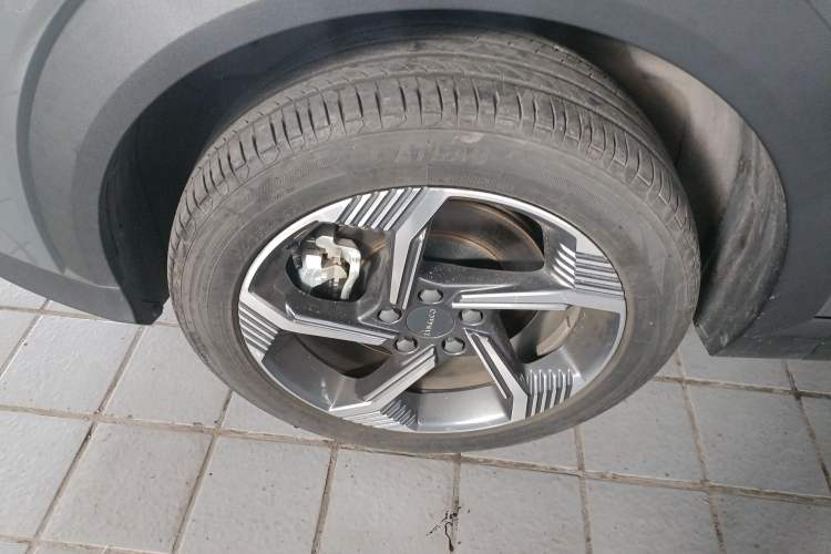 Used Lynk & Co 06 2023 Remix 1.5T JinPro Left Front Wheel Hub