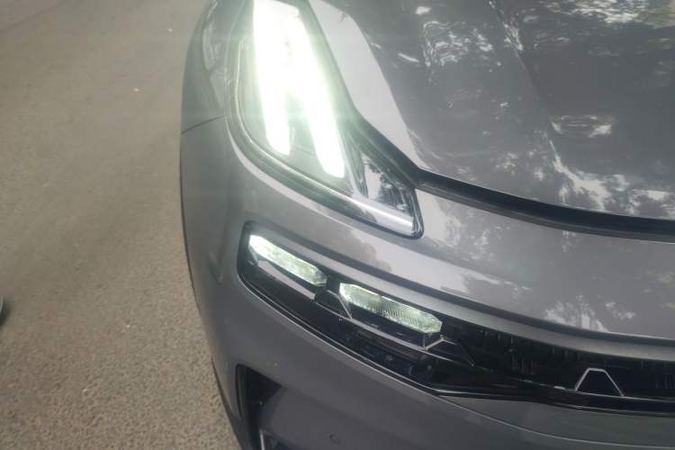 Used Lynk & Co 06 2023 Remix 1.5T Dynamic Halo Right Front Headlight
