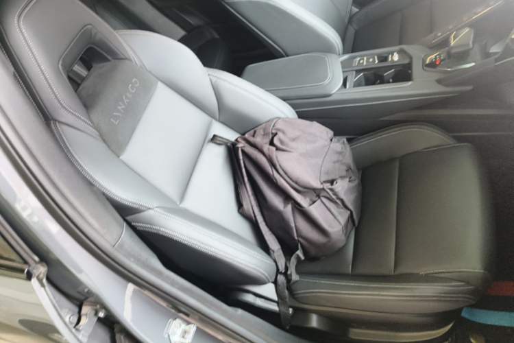 Used Lynk & Co 06 2023 Remix 1.5T JinPro Right Front Seat