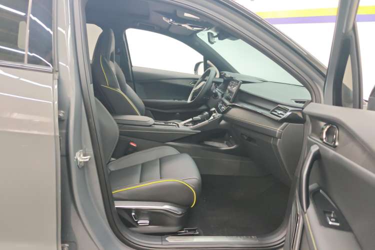 Used Lynk & Co 06 2023 Remix 1.5T Dynamic Halo Right Front Seat