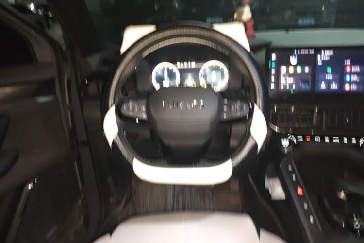 Used Lynk & Co 06 2023 Remix 1.5T JinPro Steering Wheel