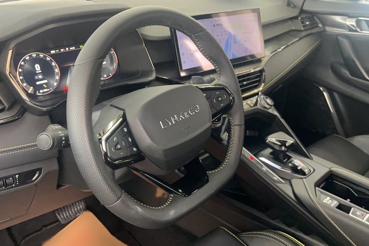 Used Lynk & Co 06 2023 Remix 1.5T Dynamic Halo Steering Wheel