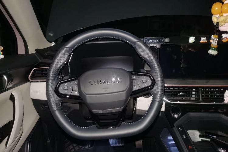 Used Lynk & Co 06 2023 Remix 1.5T Shero Steering Wheel
