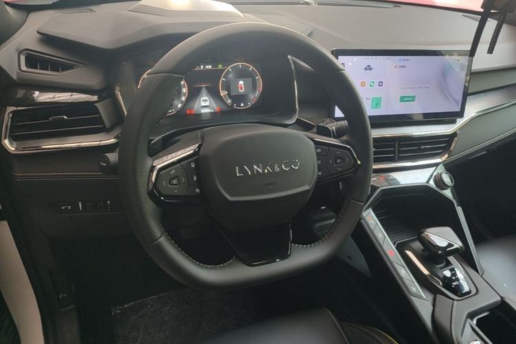 Used Lynk & Co 06 2023 Remix 1.5T Dynamic Halo Steering Wheel