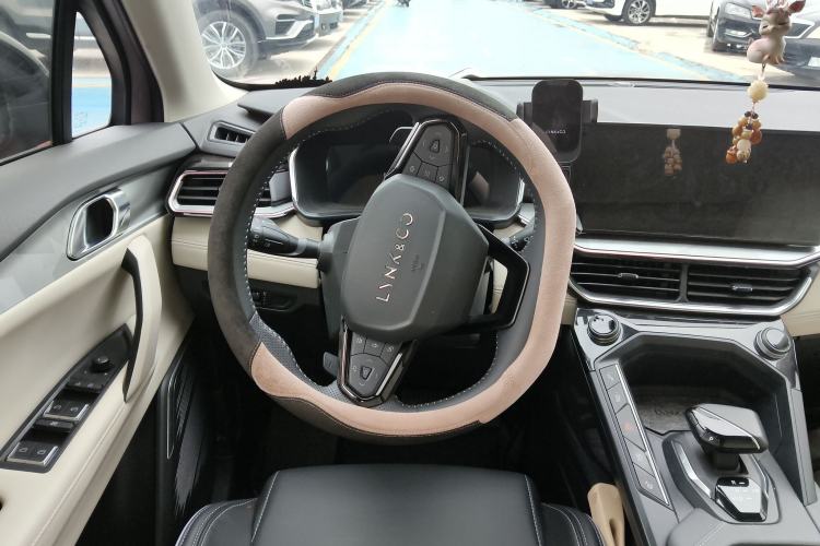 Used Lynk & Co 06 2023 Remix 1.5T Shero Steering Wheel