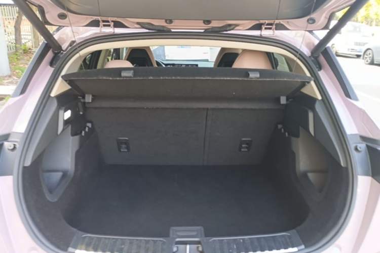 Used Lynk & Co 06 2023 Remix 1.5T Shero Trunk