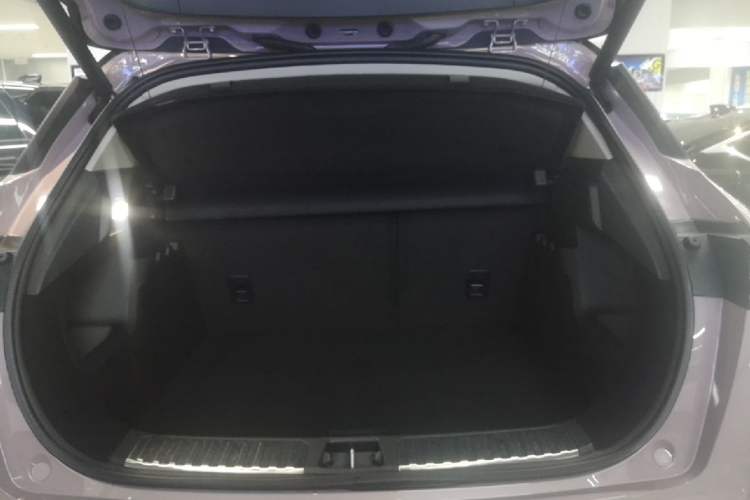 Used Lynk & Co 06 2023 Remix 1.5T Shero Trunk