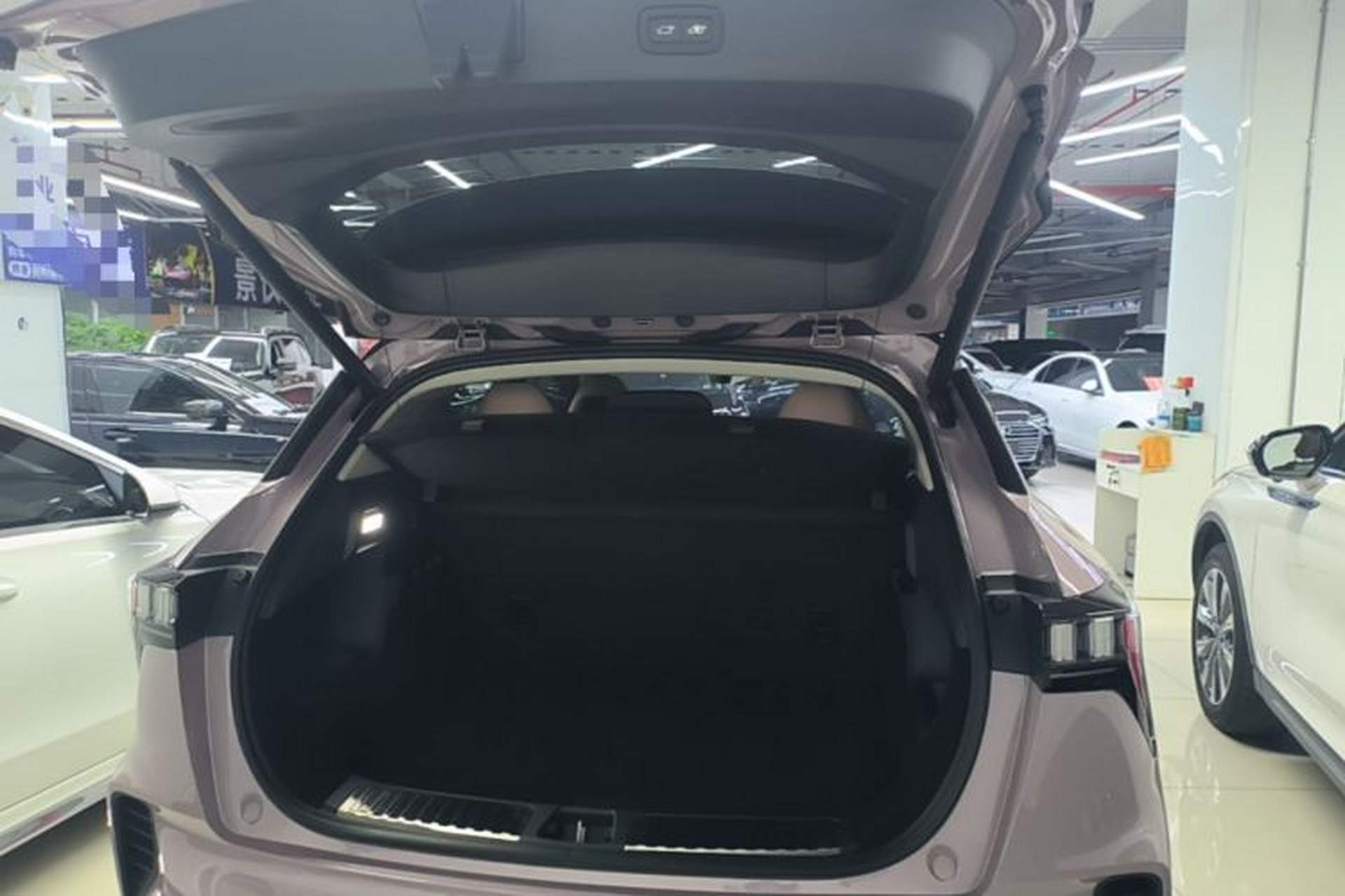 Used Lynk & Co 06 2023 Remix 1.5T Shero Trunk