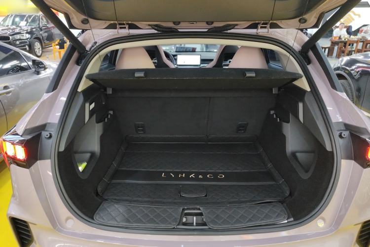 Used Lynk & Co 06 2023 Remix 1.5T Shero Trunk