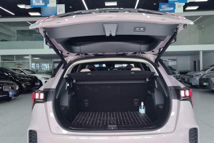 Used Lynk & Co 06 2023 Remix 1.5T Shero Trunk