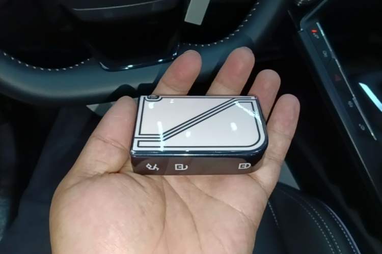 Used Lynk & Co 06 2023 Remix 1.5T Shero Vehicle Key