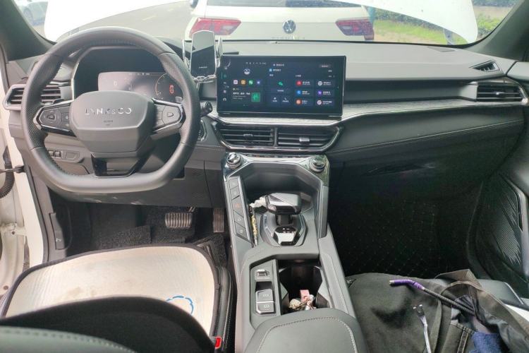 Used Lynk & Co 06 2023 Remix 1.5T JinPro Center Console