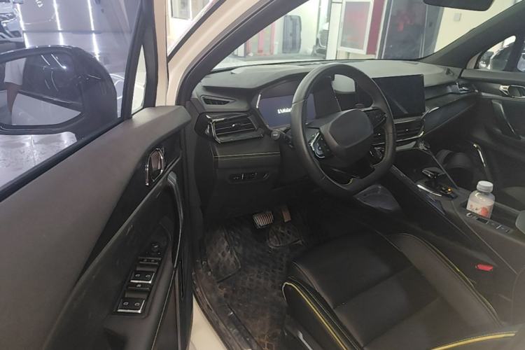 Used Lynk & Co 06 2023 Remix 1.5T Dynamic Halo Driver Seat