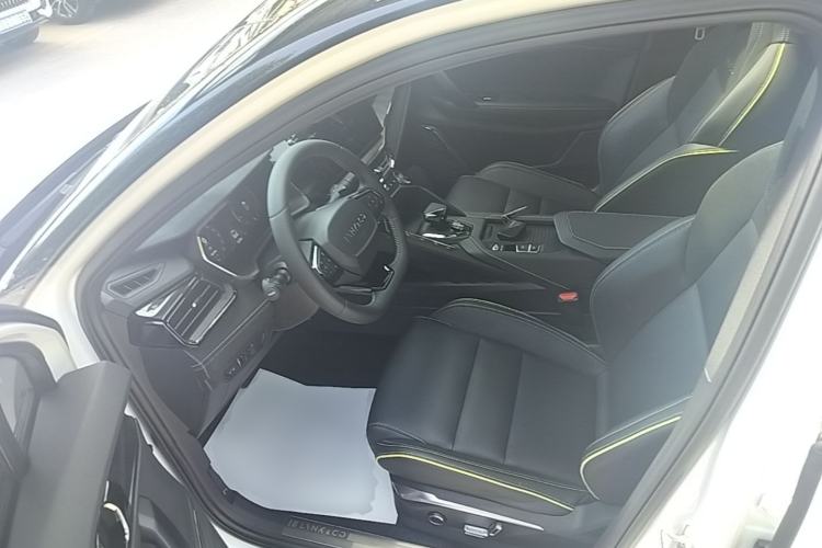 Used Lynk & Co 06 2023 Remix 1.5T Dynamic Halo Driver Seat