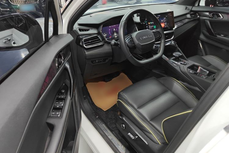 Used Lynk & Co 06 2023 Remix 1.5T Dynamic Halo Driver Seat