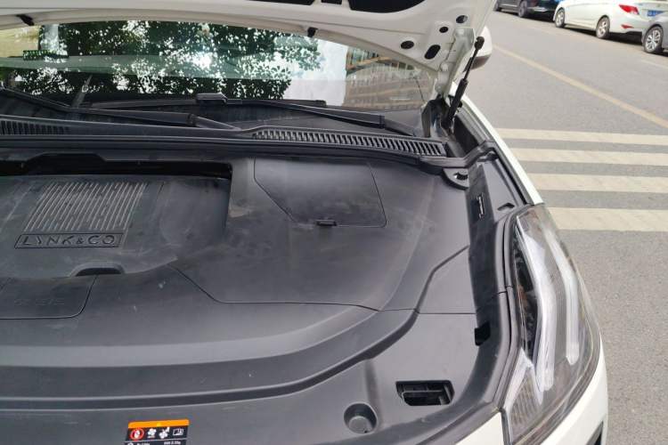 Used Lynk & Co 06 2023 Remix 1.5T JinPro Engine Bay Left